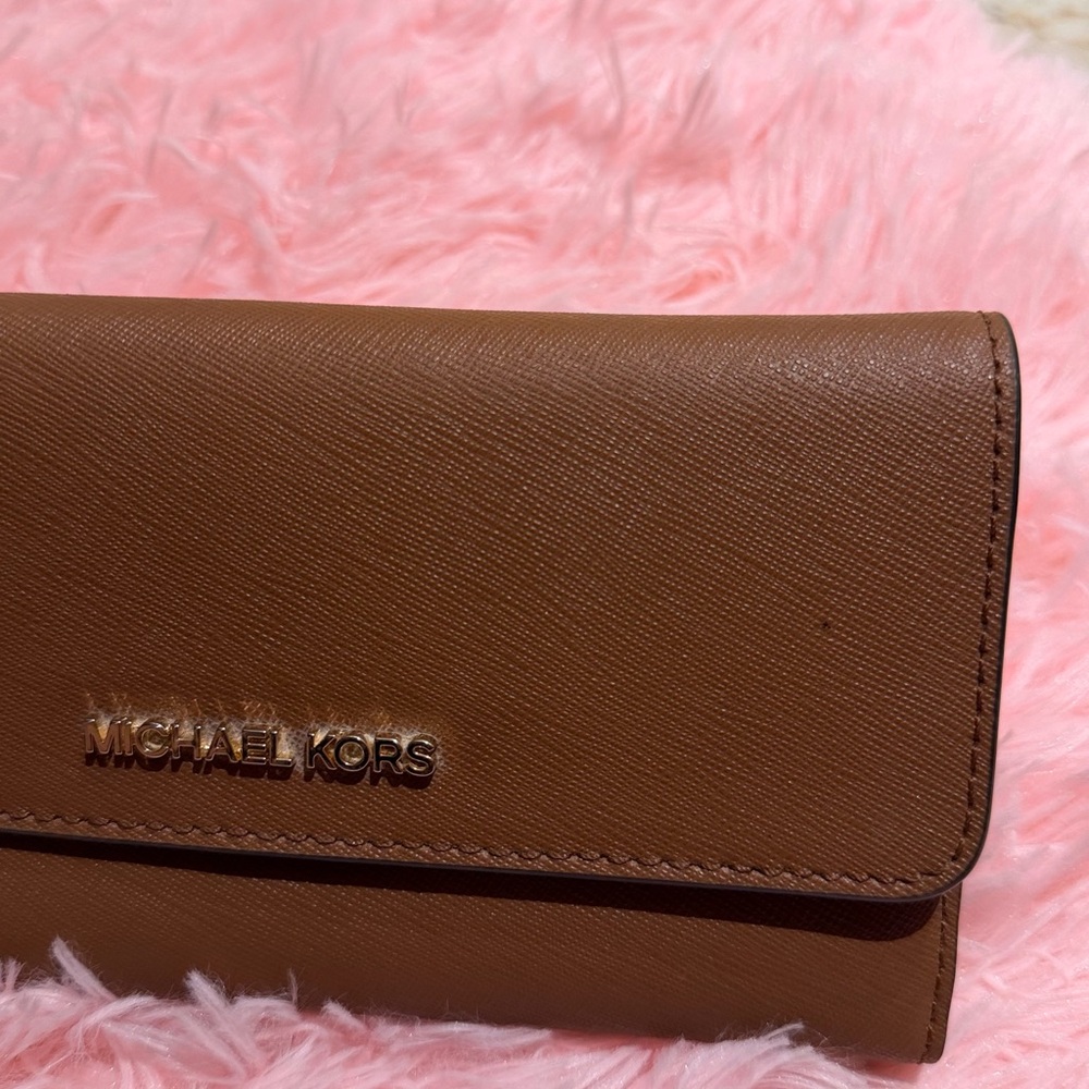 ❌SOLD❌Michael Kors Jet Set Travel Large Trifold Wallet Luggage Brown - Picture 16 of 16